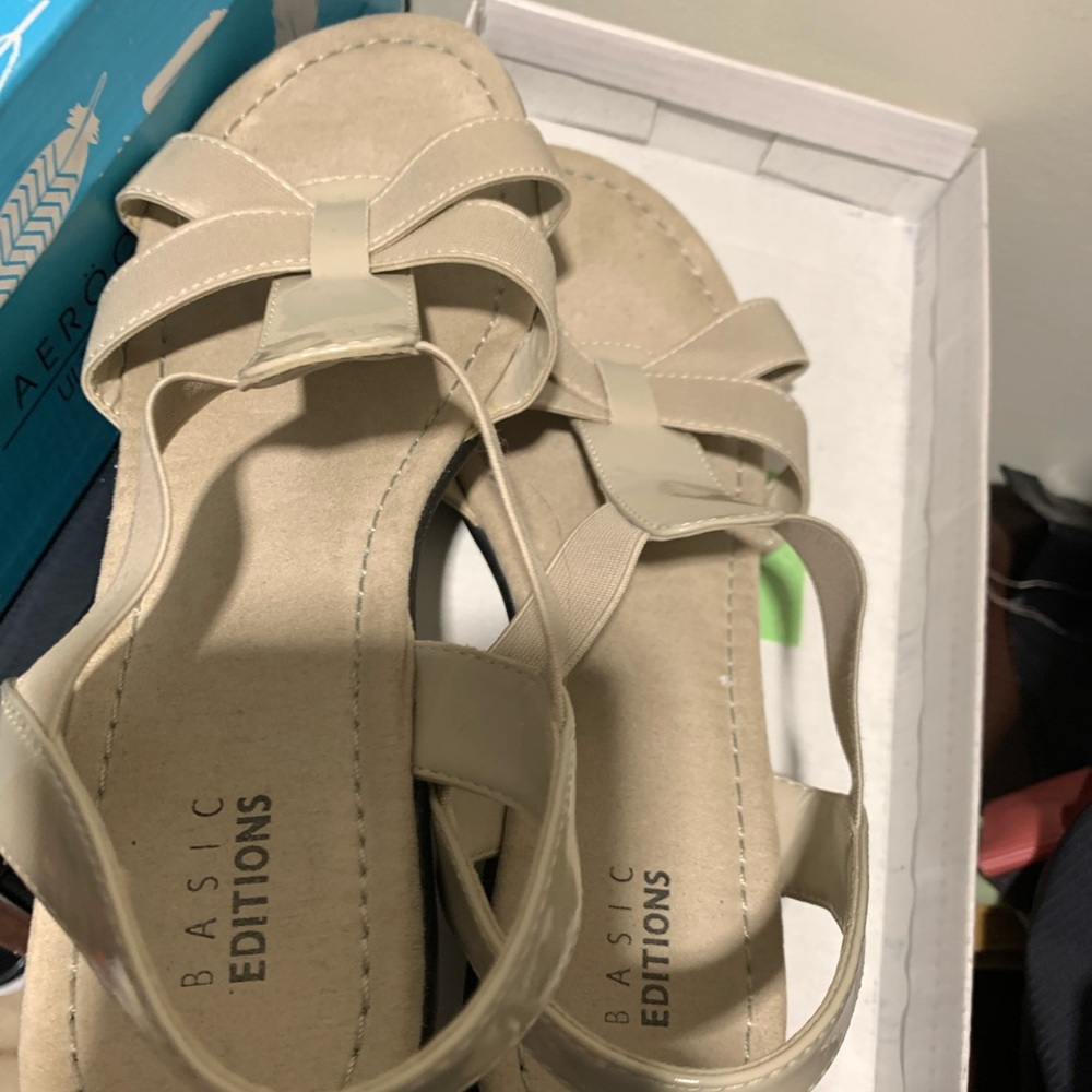 Basic Editions Sandals size 9